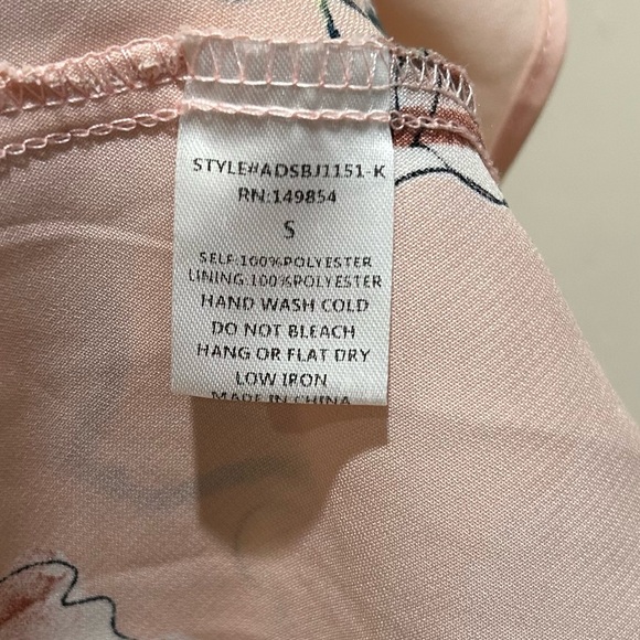 Sadie & Sage Pink Floral Wrap Mini Dress with Tie - Women’s Size Small - Picture 4 of 6